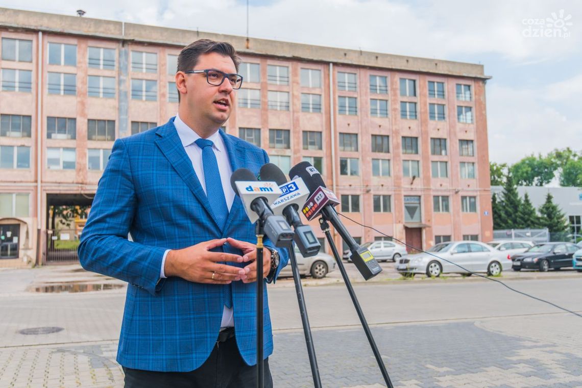 Konrad Frysztak będzie "odkłamywał" słowa polityków