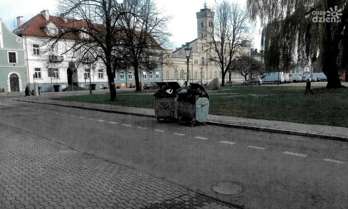 Kontenery ustawione bezprawnie? Jest postępowanie