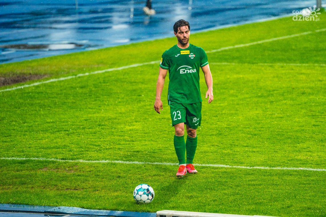 Kontuzja Nascimento w zremisowanym sparingu z Metalistem Charków