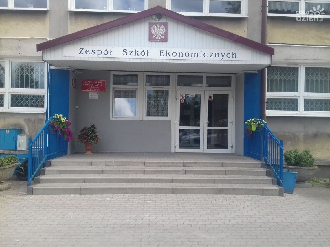 Koronawirus w szkole. W piątek zapadnie decyzja o nauce hybrydowej