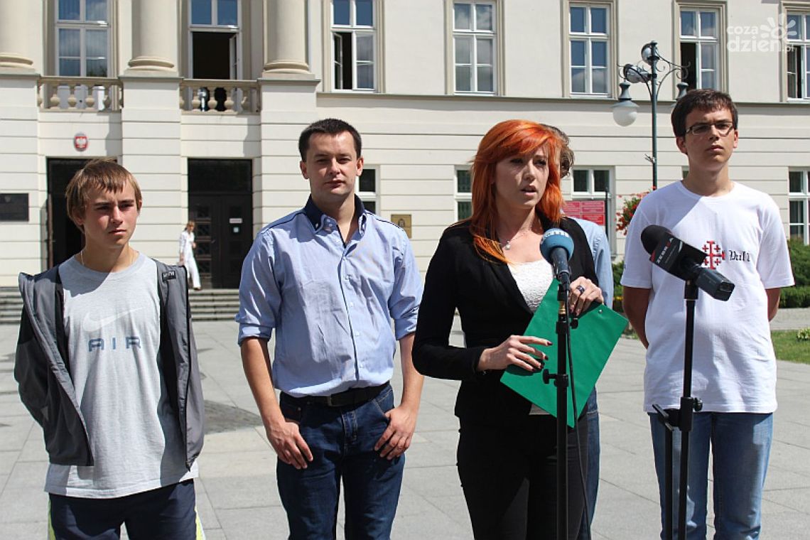 KORWiN potępia „ciepłe posady”w mieście