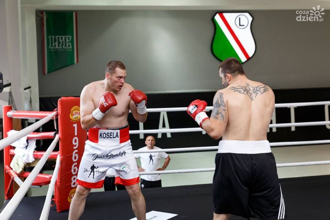 Kosela wygrał w Anglii