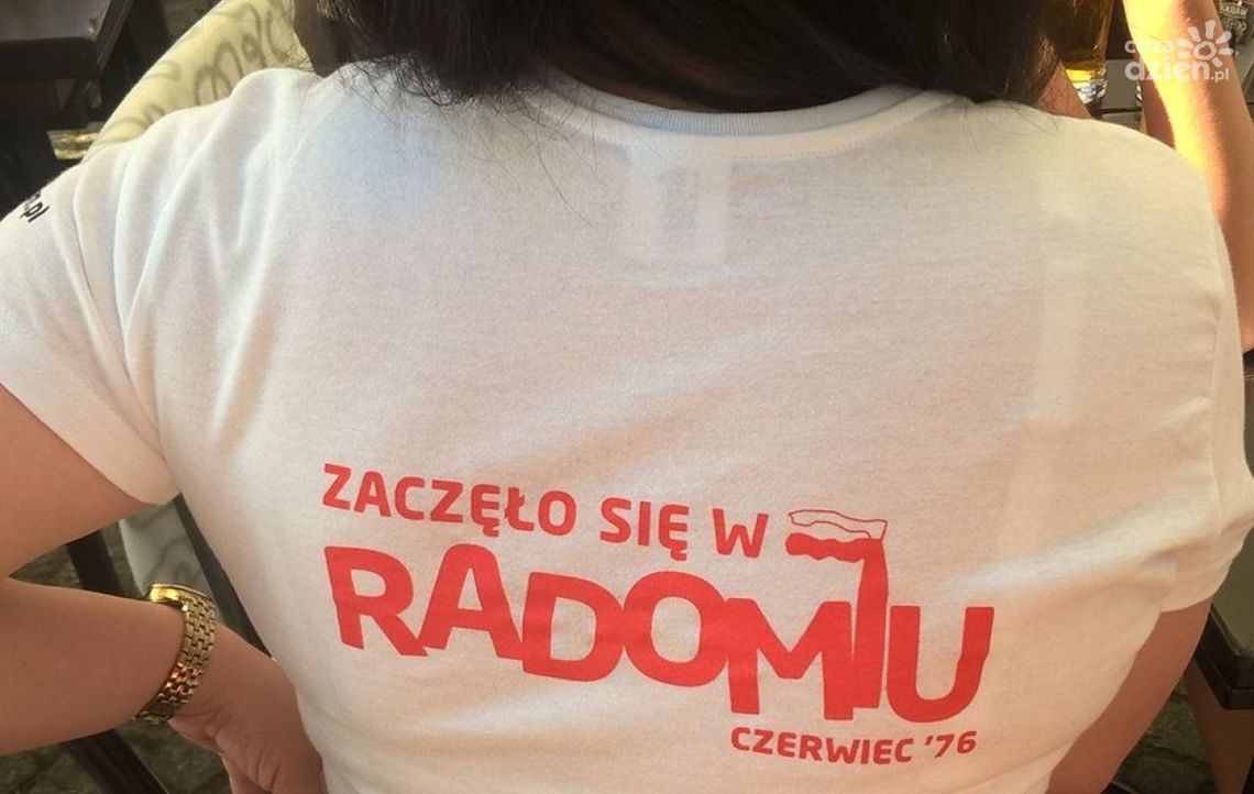 Koszulki "Zaczęło się Radomiu" w sprzedaży Koszulki "Zaczęło się Radomiu" w sprzedaży