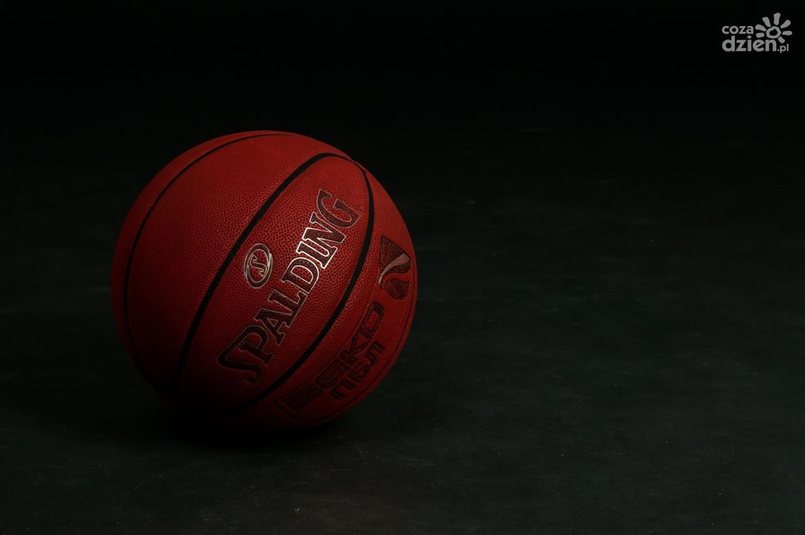 Koszykarze amatorzy już po inauguracyjnej kolejce Koszykarze amatorzy już po inauguracyjnej kolejce