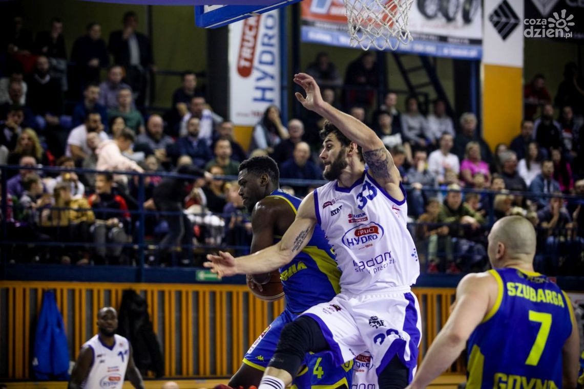 Koszykarze HydroTrucku jadą do outsidera. Czas na wyjazdową wygraną