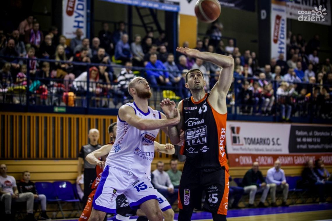 Koszykarze HydroTrucku na fali. Ich rywal, póki co w odwrocie