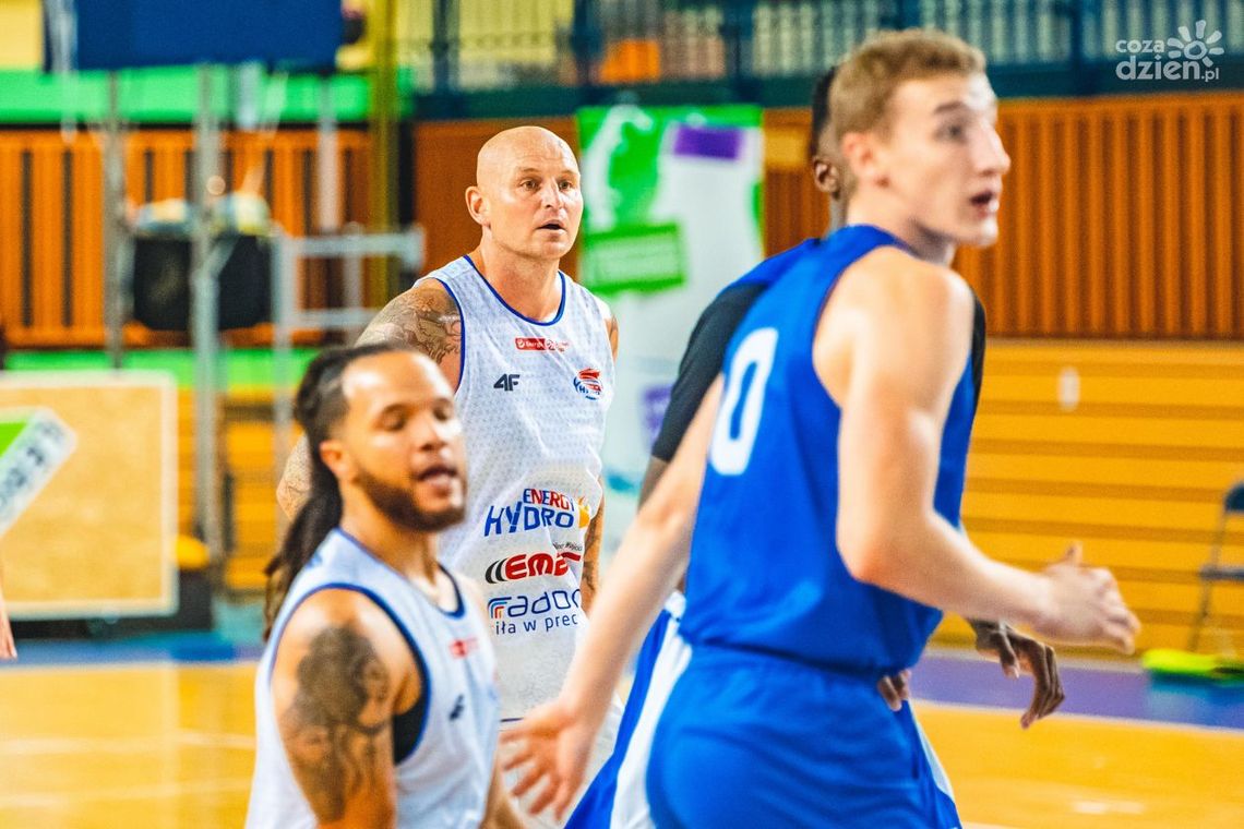 Koszykarze HydroTrucku po pierwszym sparingu. Radomianie nieznacznie ulegli Legii Warszawa