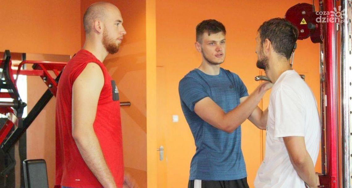 Koszykarze HydroTrucku Radom rozpoczęli przygotowania do sezonu w Energa Basket Lidze. Na razie trenują tylko w polskim składzie Koszykarze HydroTrucku Radom rozpoczęli przygotowania do sezonu w Energa Basket Lidze. Na razie trenują tylko w polskim składzie