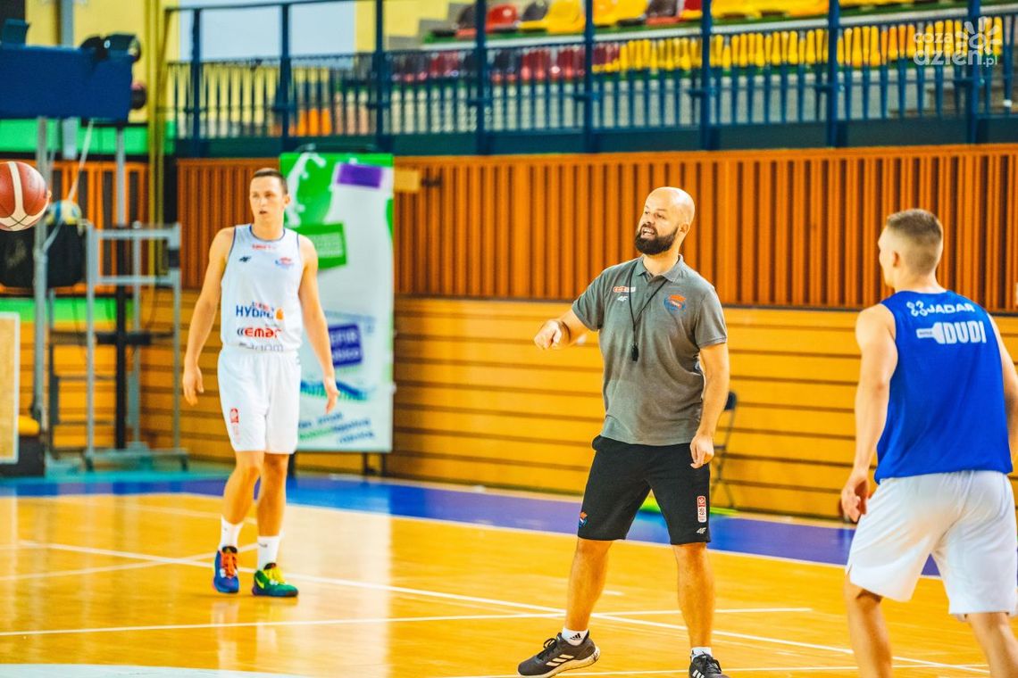 Koszykarze HydroTrucku wystąpią podczas memoriału Zdzisława Niedzieli Koszykarze HydroTrucku wystąpią podczas memoriału Zdzisława Niedzieli