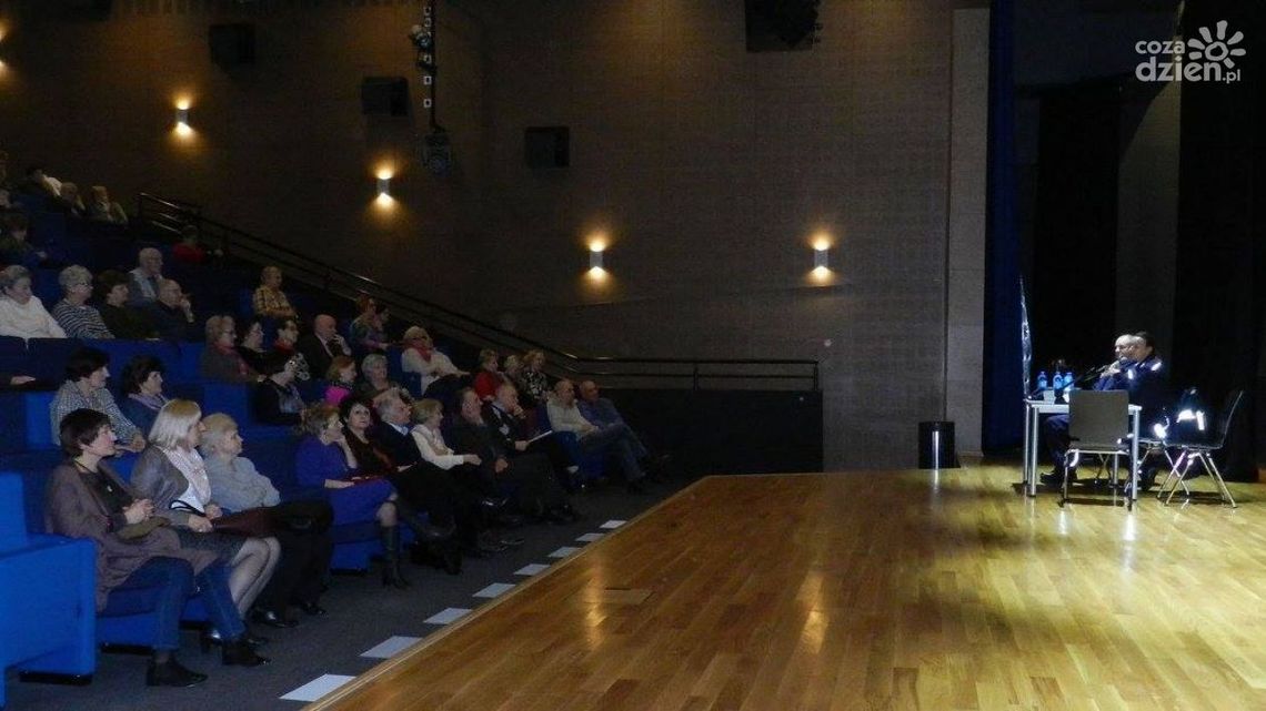 KOZIENICE. O bezpieczeństwie i kulturze dla seniorów