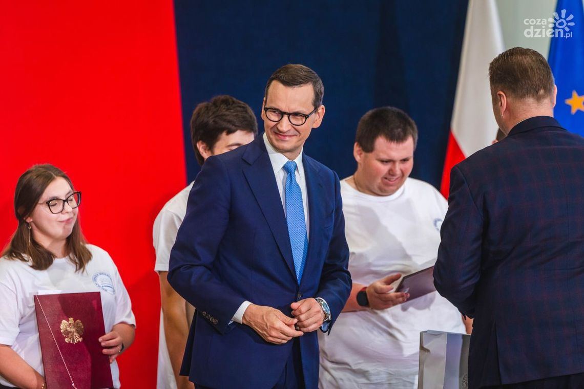 Kozienice. Premier i minister zakończyli rok szkolny 