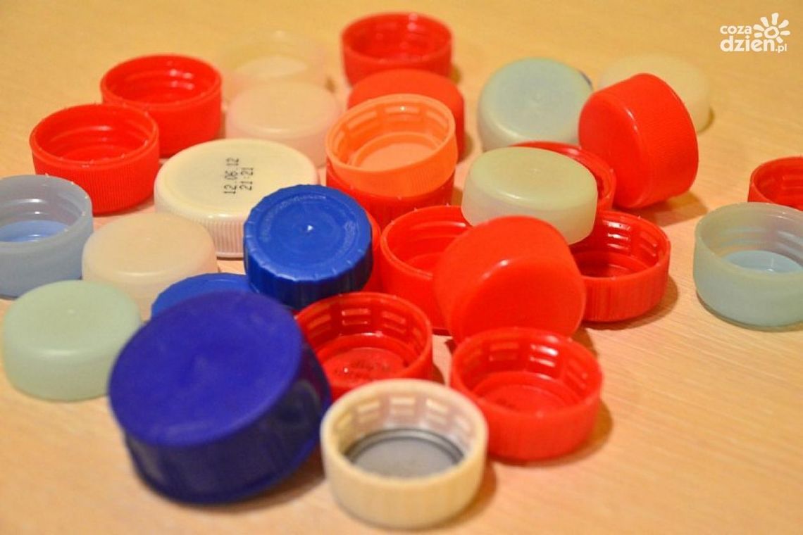 Kozienice. Zbieraj nakrętki, aby pomagać