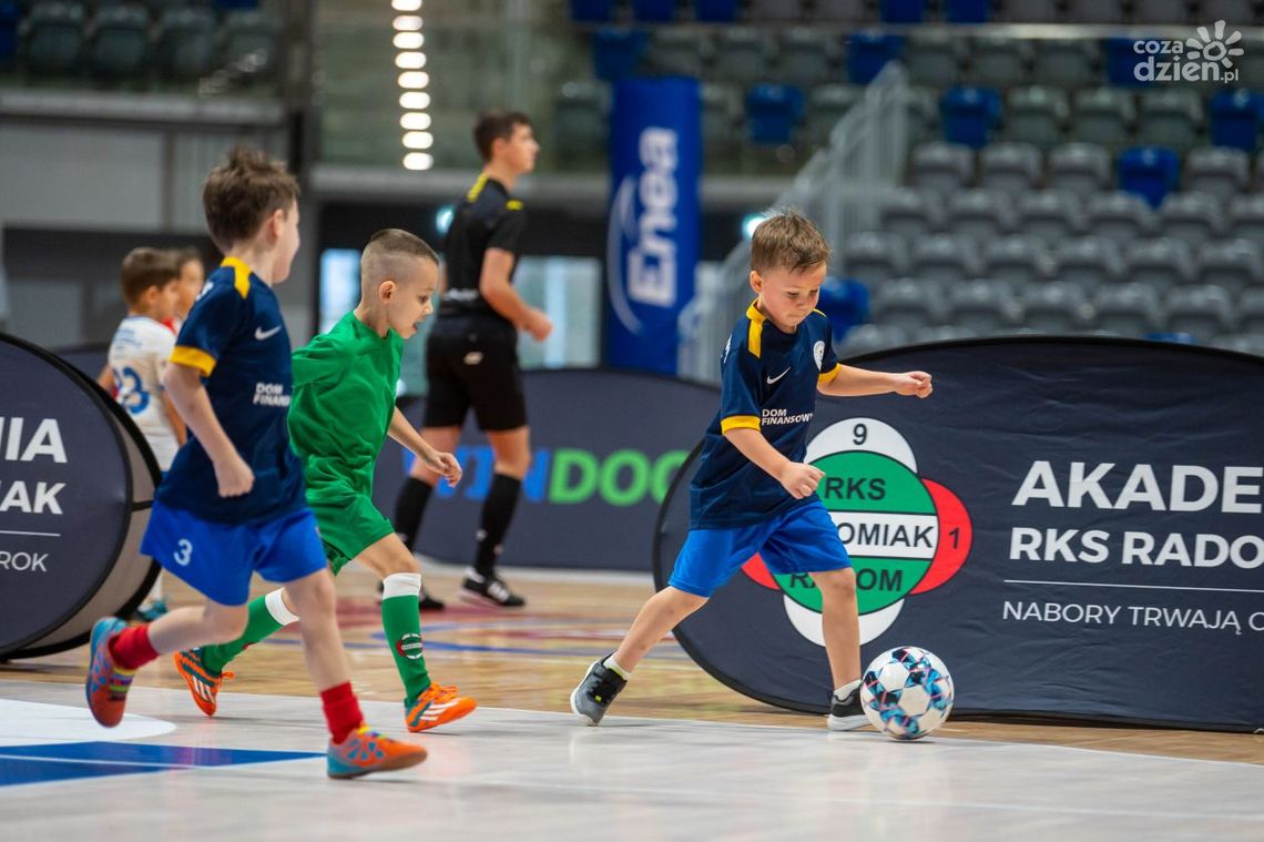Krakowianie zdominowali pierwszy piłkarski turniej w hali RCS-u