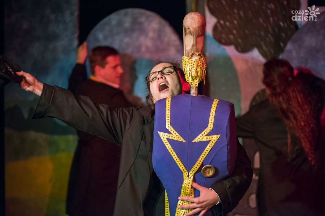 "Krawiec Pan Niteczka" w teatrze "Krawiec Pan Niteczka" w teatrze