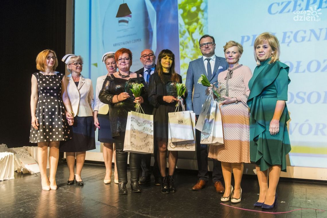 Kryształowe czepki rozdane Kryształowe czepki rozdane