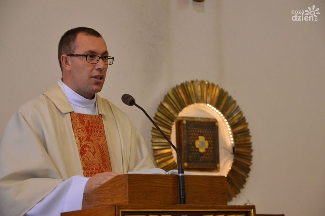 ks Mariusz Wilk - rozmowa w studiu lokalnym Radia Rekord