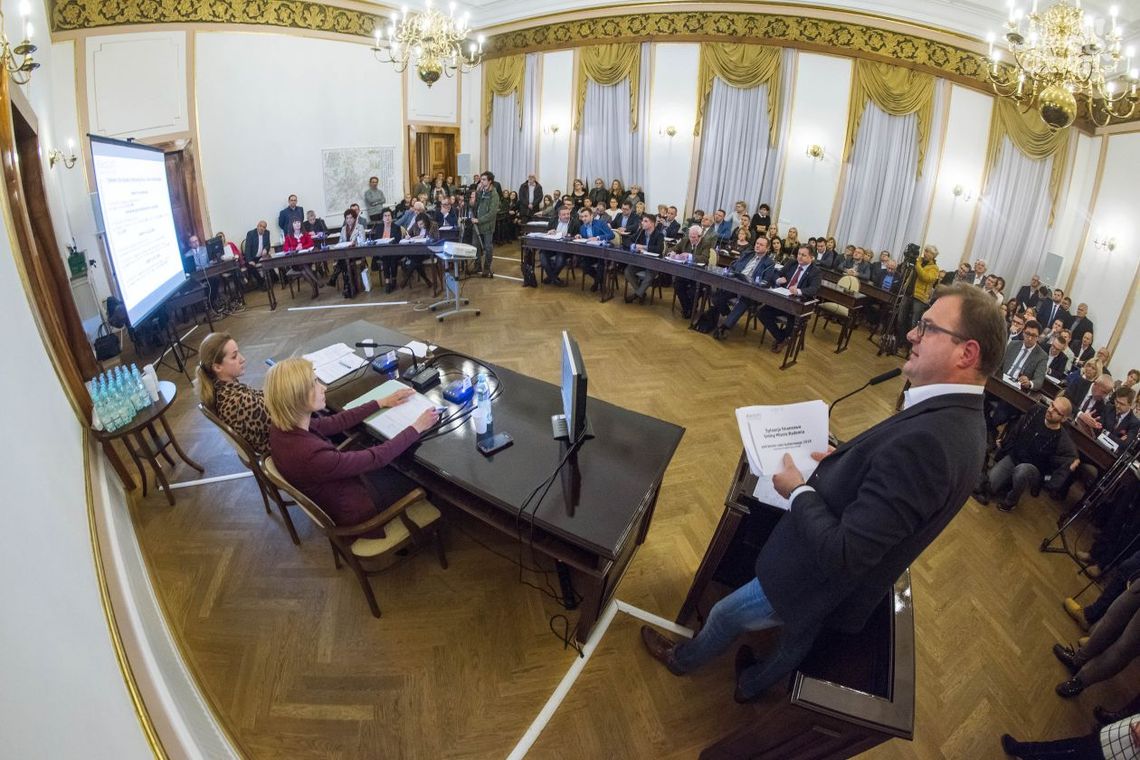 Kto ponosi odpowiedzialność?