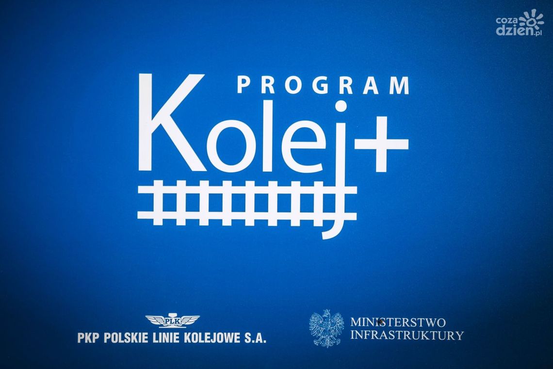 Kto zaprojektuje linię Kozienice-Warszawa? 