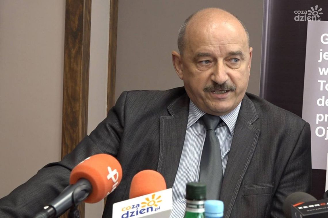 KUKIZ '15 CZY MIEJSCA PRACY SĄ ZAGROŻONE?