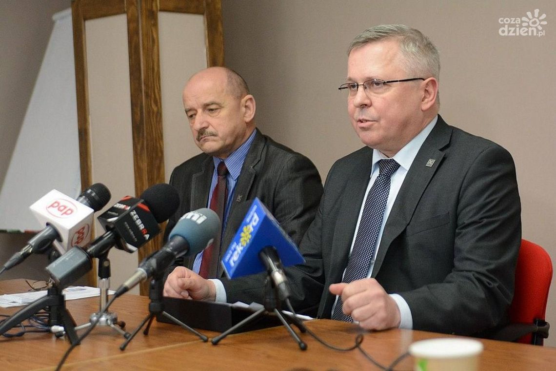 Kukiz 15: Na wojnie PO-PiS cierpią radomianie