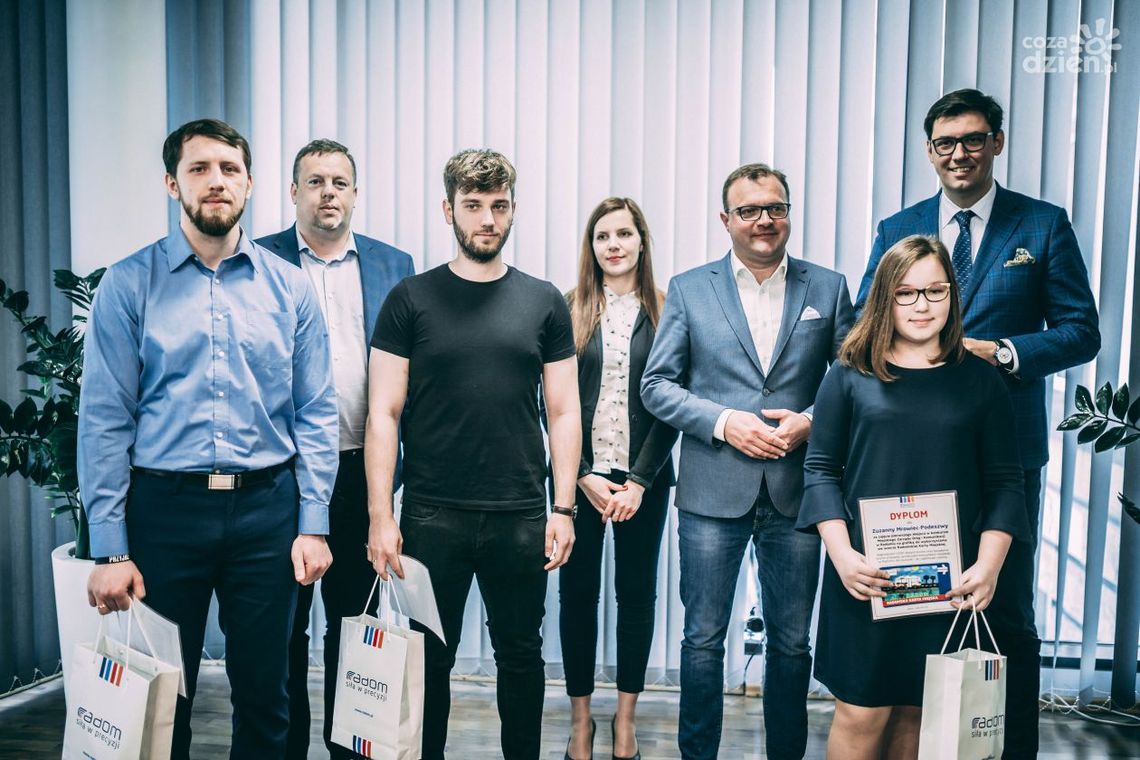 Laureaci konkursu na grafikę RKM nagrodzeni