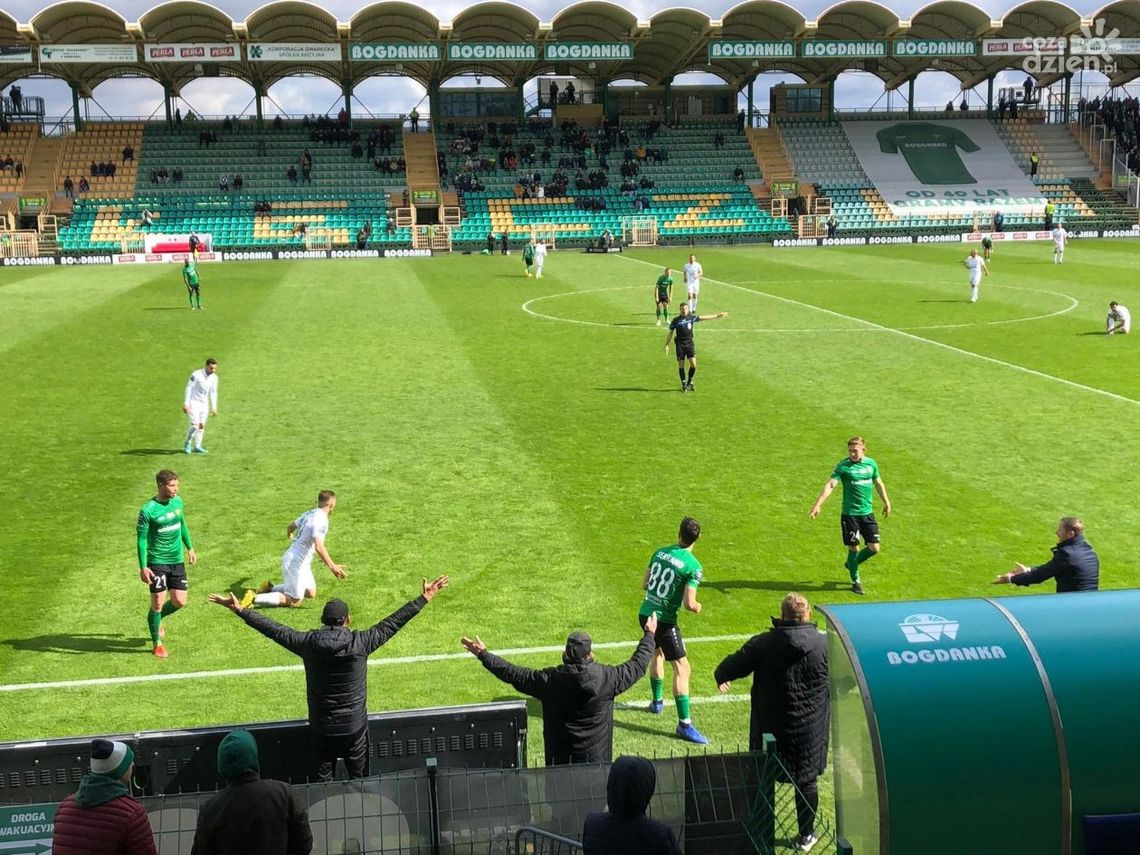 Lechia Gdańsk uciekła Radomiakowi Radom. Zielonych wyprzedził Piast Gliwice Lechia Gdańsk uciekła Radomiakowi Radom. Zielonych wyprzedził Piast Gliwice