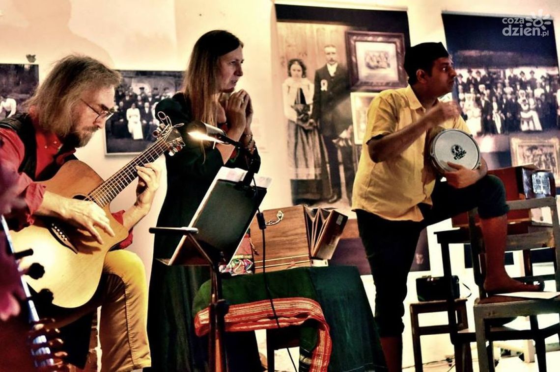 Leśmian po indyjsku