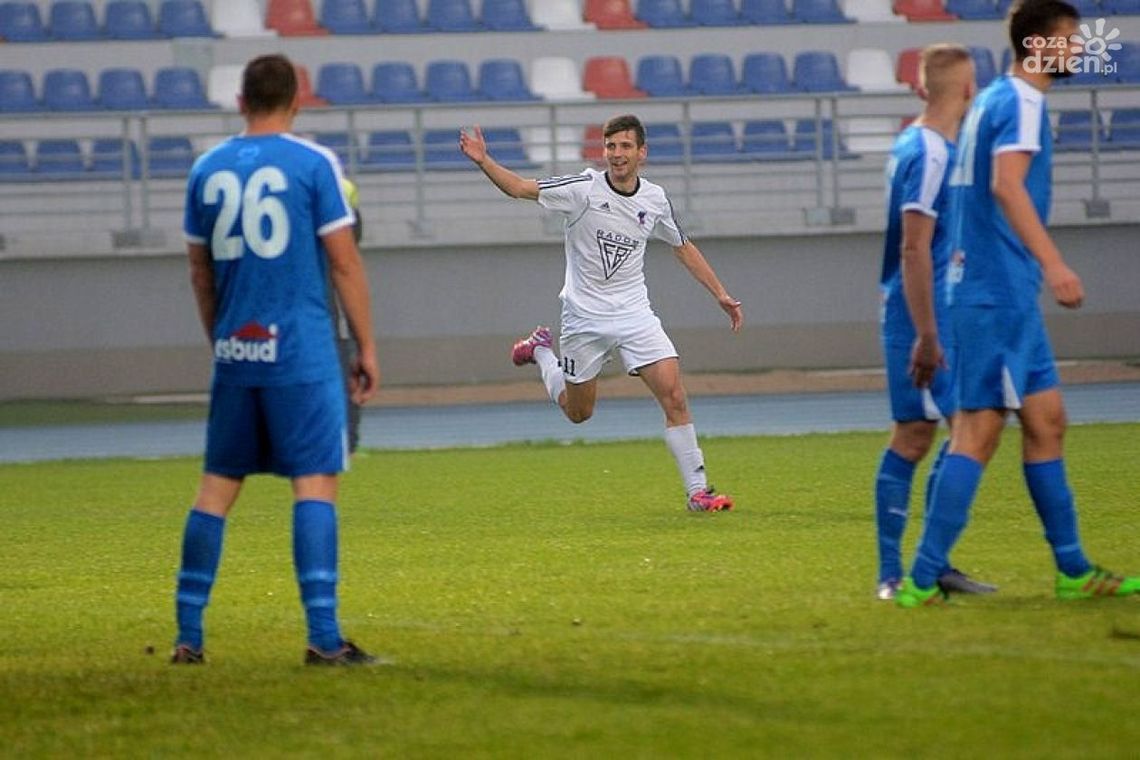 Leśniewski SHOW! Broń ogrywa Szydłowianke Szydłowiec!