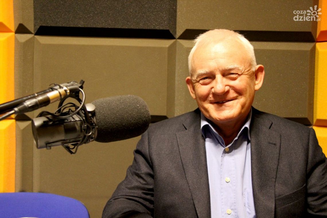 Leszek Miller - rozmowa w studiu lokalnym Radia Rekord