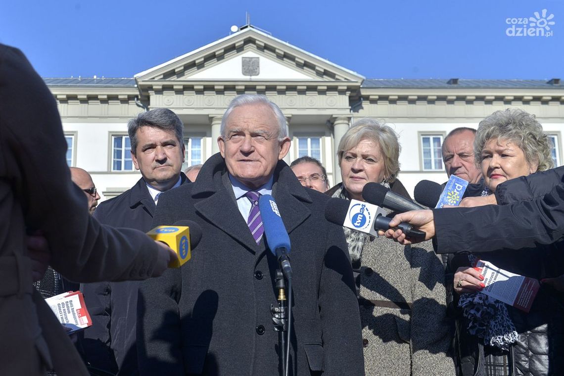 Leszek Miller wsparł radomskie SLD Leszek Miller wsparł radomskie SLD