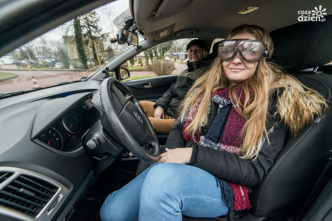 Licealiści sprawdzali, jak jeździ się po "pijaku"