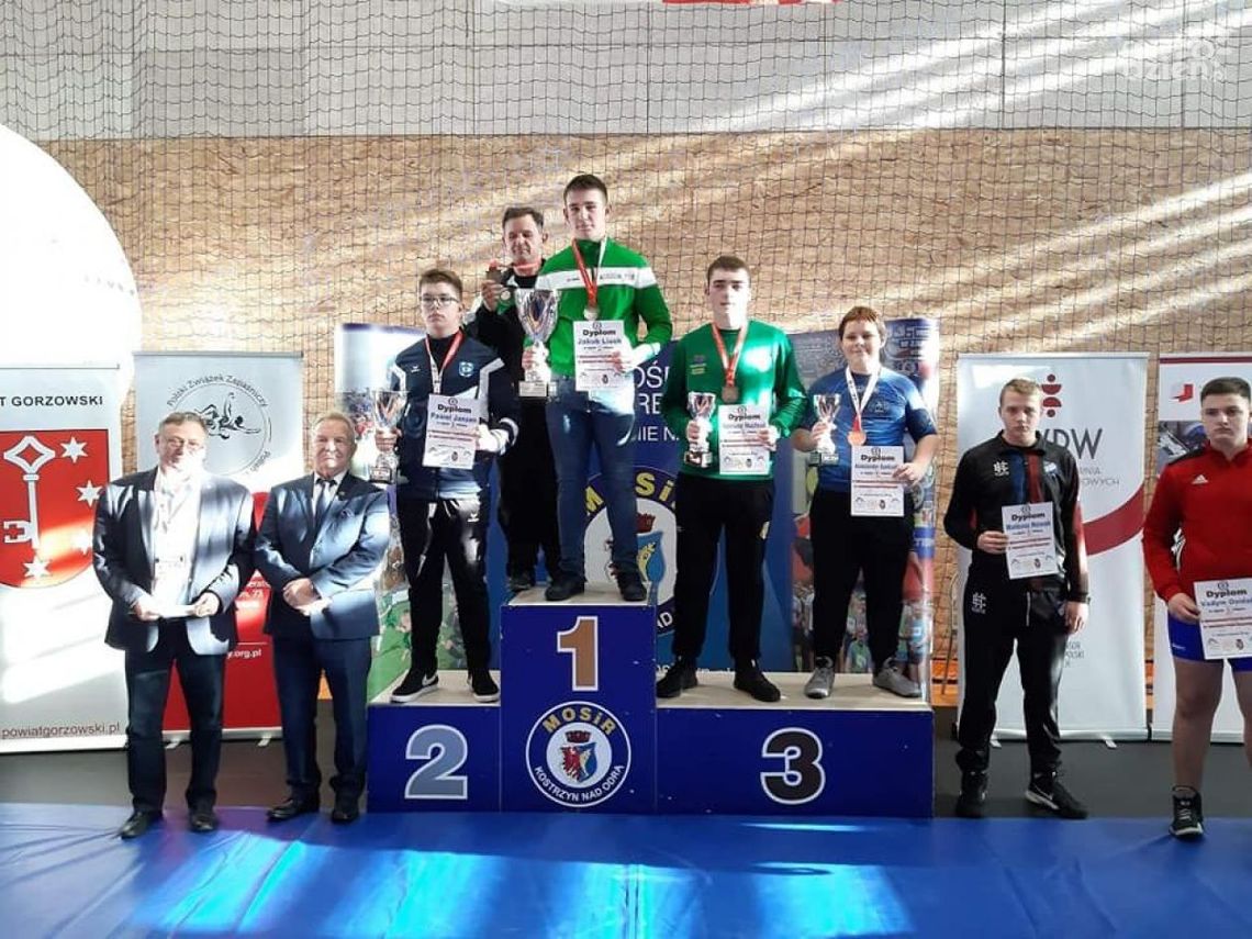 Lisek mistrzem Polski w zapasach wśród młodzików