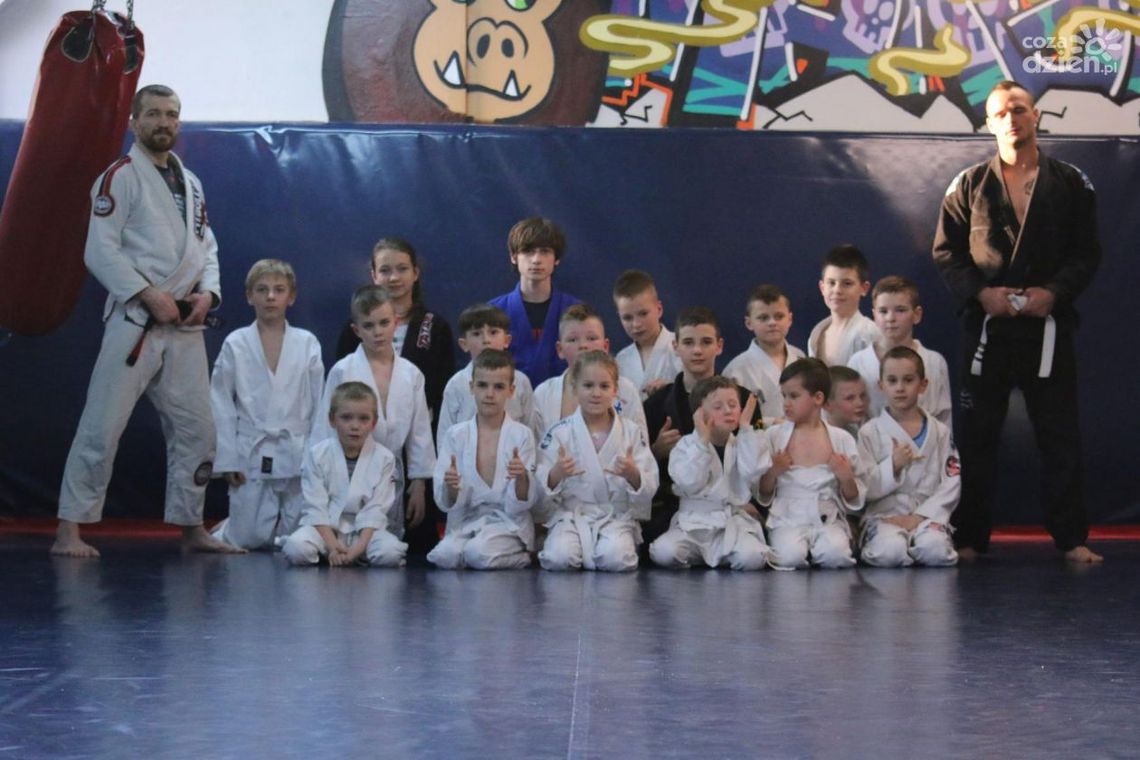 Little Dragon’s Den Cup I Little Dragon’s Den Cup I