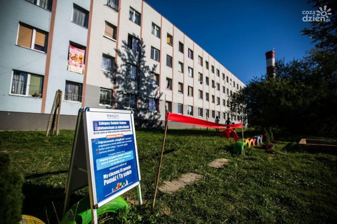 Lokatorzy odpracowują długi