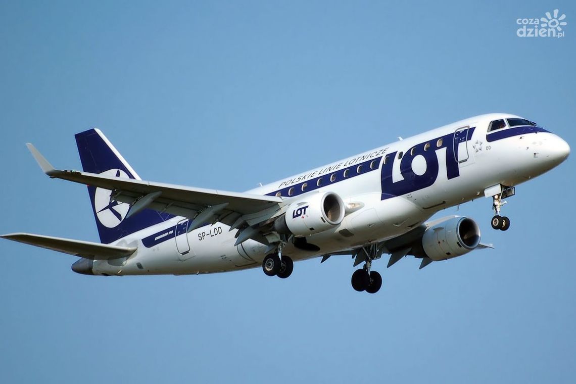 LOT skarży na Modlin ws. Ryanaira. Port mówi o nowym cenniku