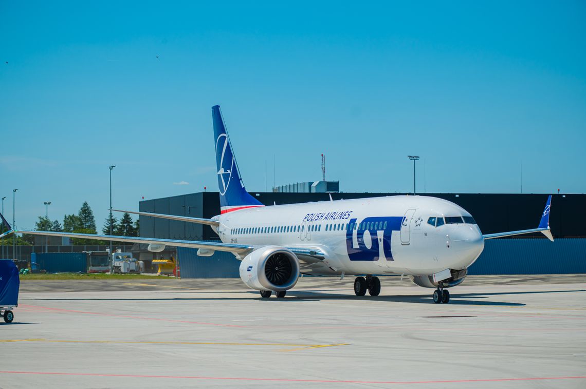 Powrót LOT-u do Radomia. Dwie trasy wystartują w czerwcu Powrót LOT-u do Radomia. Dwie trasy wystartują w czerwcu