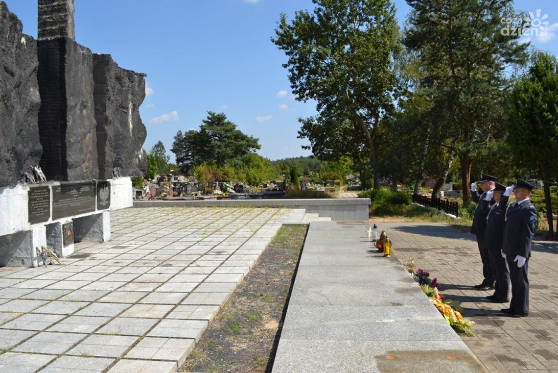 Lotnicy pamiętają o bohaterach wojennych