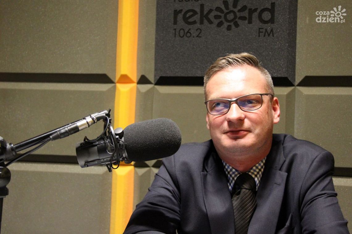 Łukasz Binkowski - rozmowa w studiu lokalnym Radia Rekord Łukasz Binkowski - rozmowa w studiu lokalnym Radia Rekord