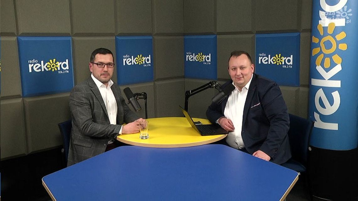 Łukasz Podlewski: Frysztak może decydować tylko o grafikach na FB Łukasz Podlewski: Frysztak może decydować tylko o grafikach na FB