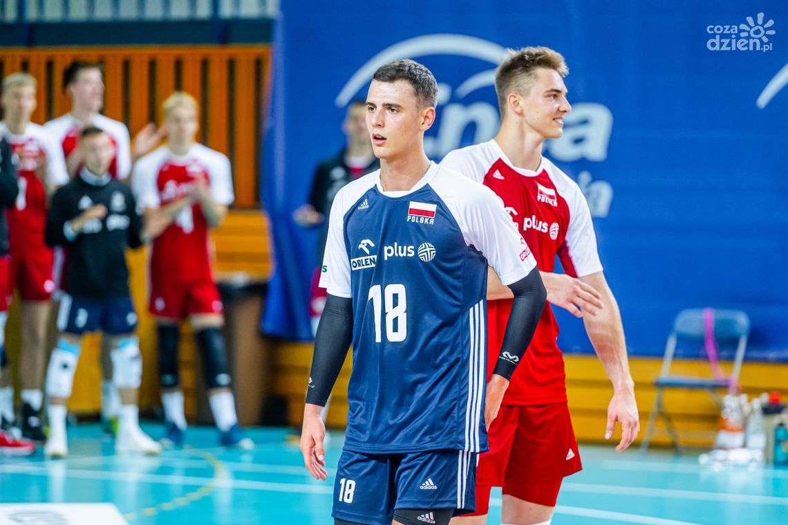 Maciej Nowowsiak, libero Czarnych w kadrze na mistrzostwa świata juniorów