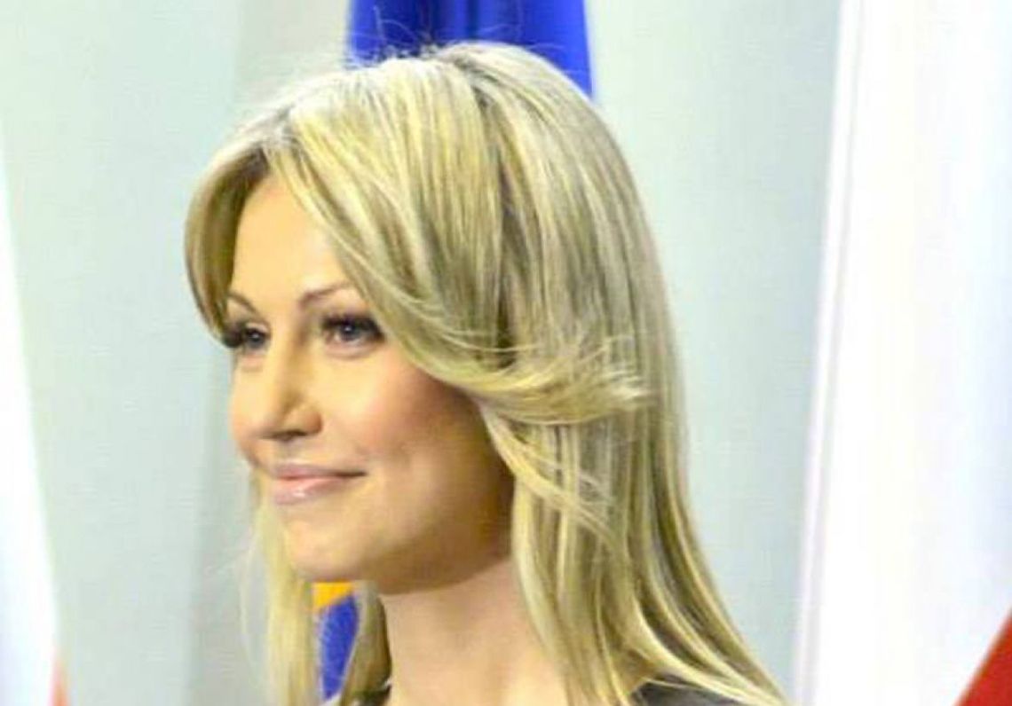 MAGDALENA OGÓREK NA USTACH KORWIN-PIOTROWSKIEJ MAGDALENA OGÓREK NA USTACH KORWIN-PIOTROWSKIEJ