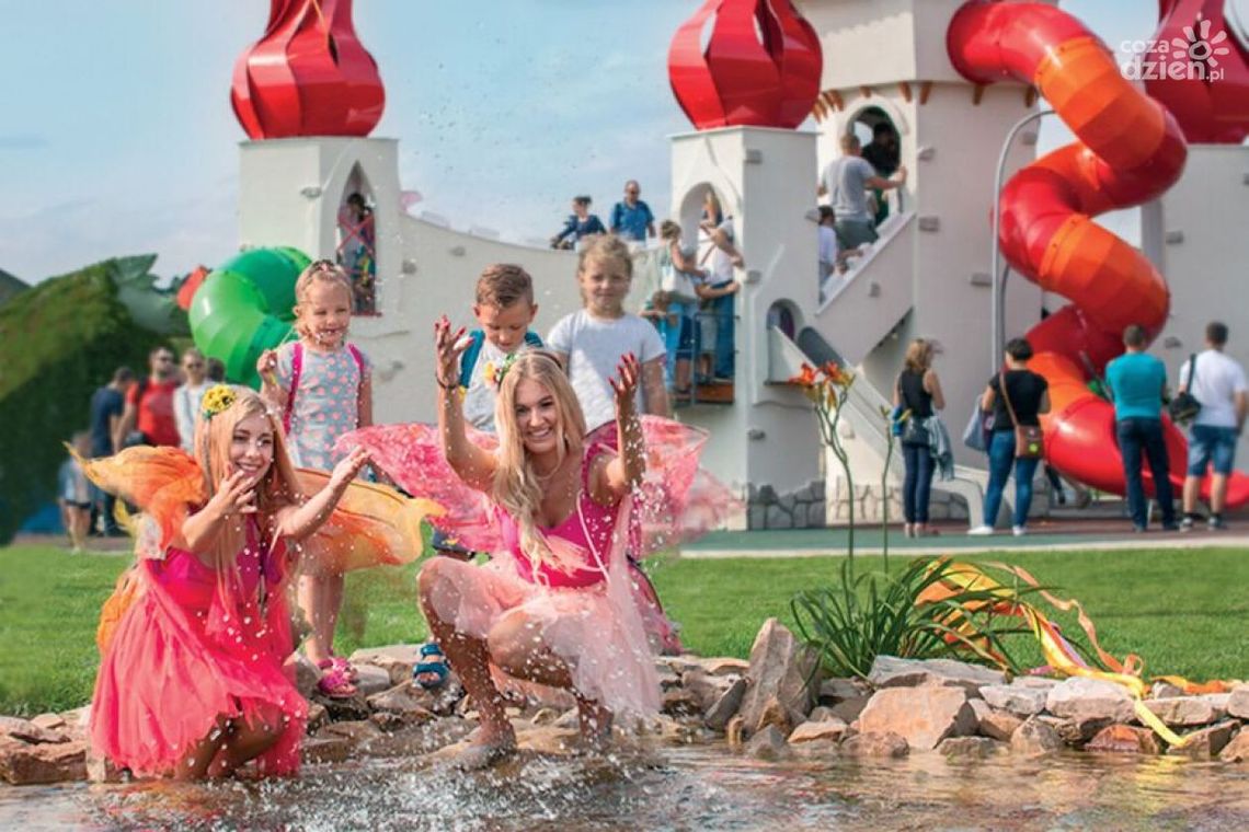 Magiczne Ogrody. Pomóż wróżkom pomalować zamek Magiczne Ogrody. Pomóż wróżkom pomalować zamek