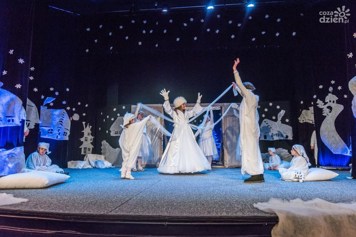 Magiczne przedstawienie Magiczne przedstawienie