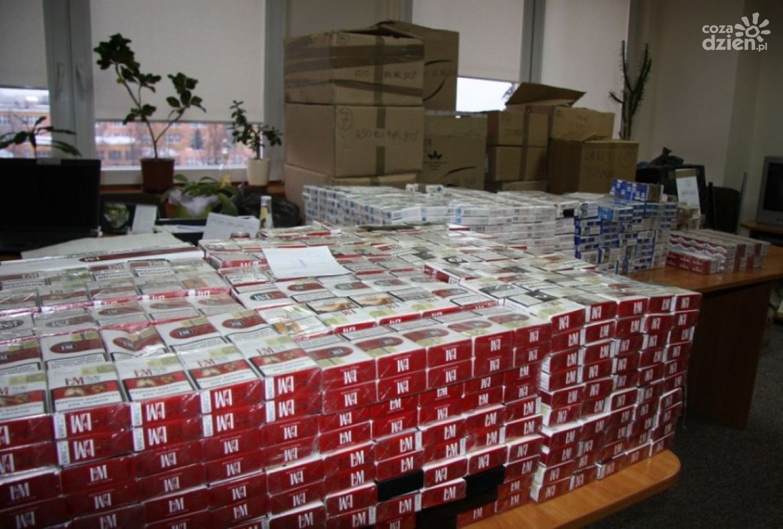 Małżeństwo zatrzymane za kontrabandę