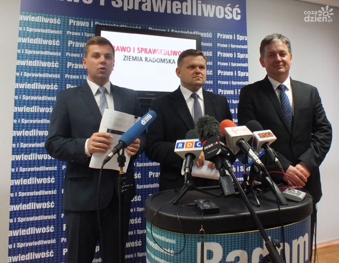 Mamy się cieszyć z myjni pociągów? To kpina!