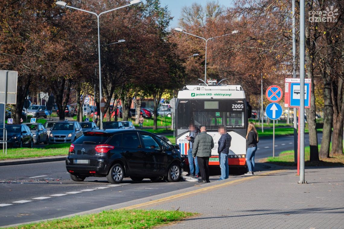 Maratońska. Kolizja autobusu z nauką jazdy