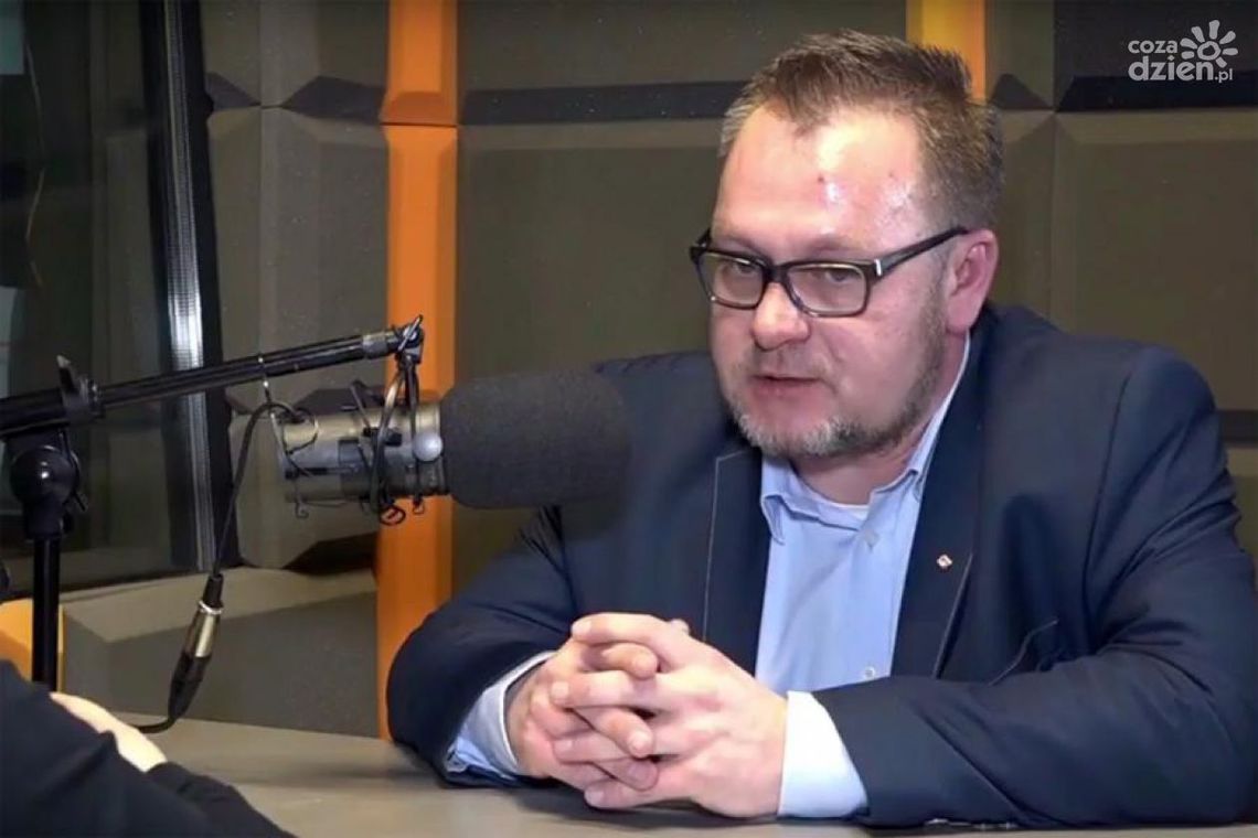 Marcin Dąbrowski - Rozmowa w studiu lokalnym Radia Rekord Marcin Dąbrowski - Rozmowa w studiu lokalnym Radia Rekord