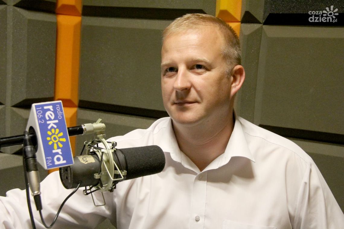 Marek Łuszczek - rozmowa w studiu lokalnym Radia Rekord