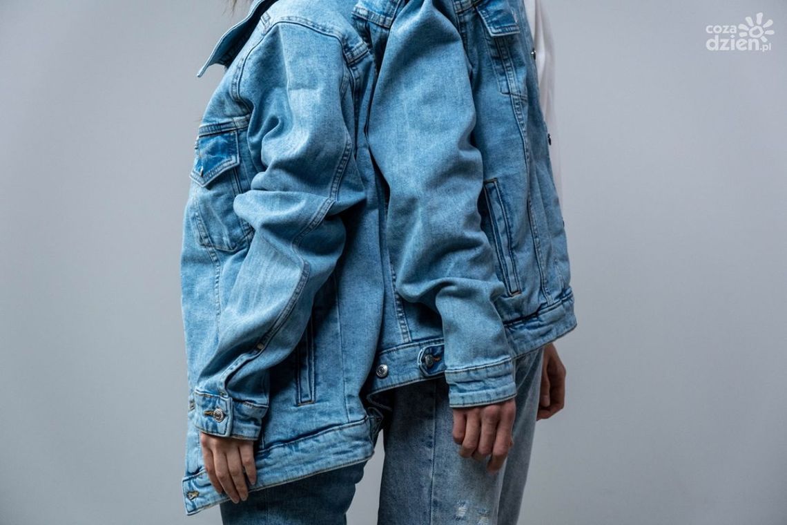 Markowe kurtki jeansowe – Czy wciąż są na topie?