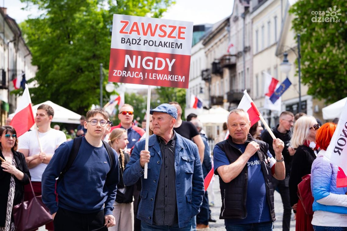 Marsz Antyimigracyjny przeszedł ulicami Radomia Marsz Antyimigracyjny przeszedł ulicami Radomia